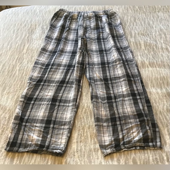 ✨✨ Plaid Dockers PJ Pants ✨✨ - Picture 4 of 4